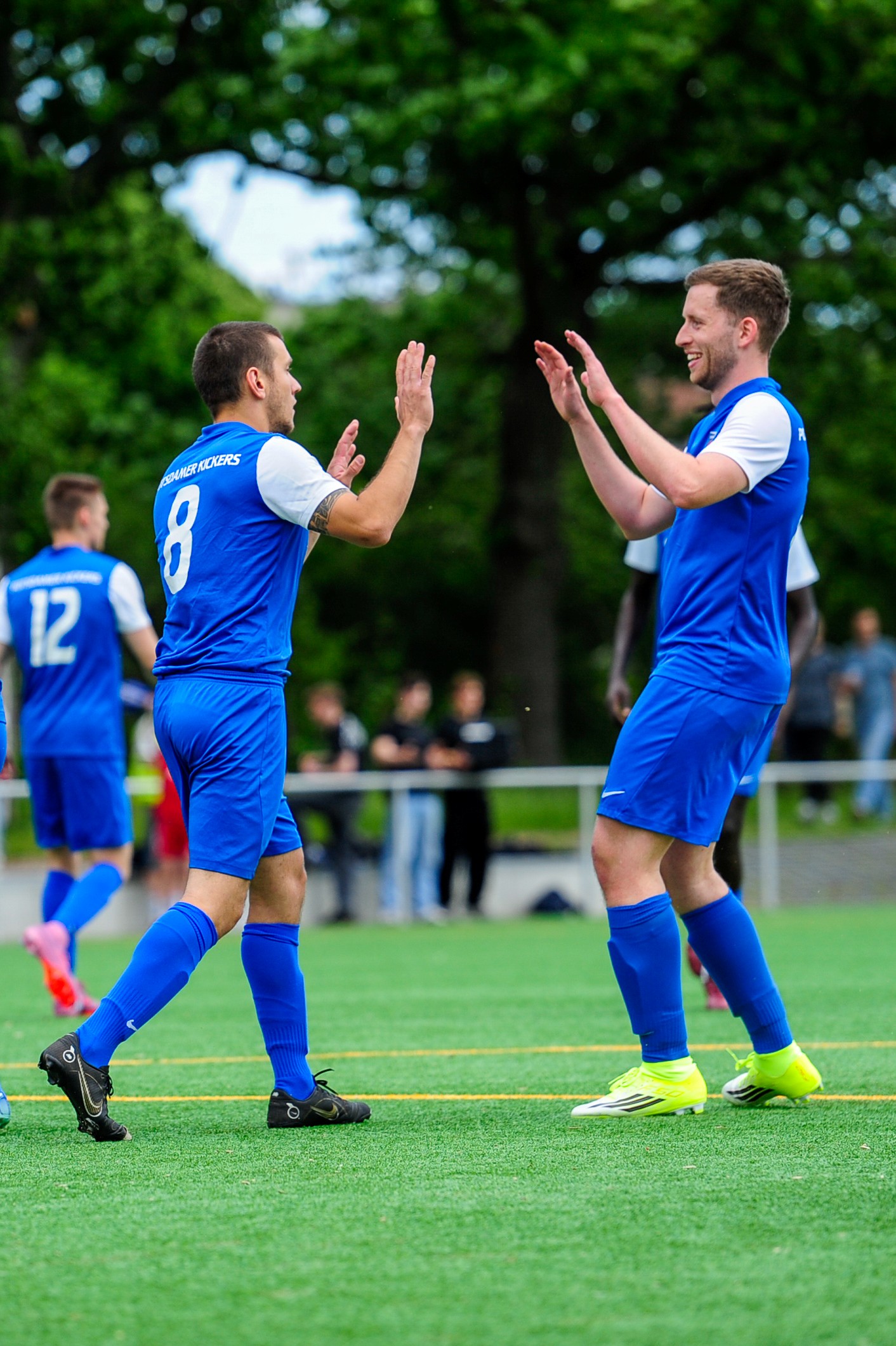 Kickers-Männer gewinnen Saisonfinale